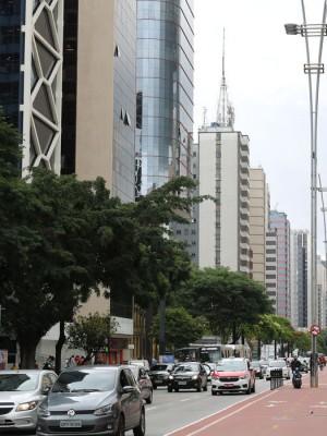 São Paulo - Avenida Paulista completa 129 anos.