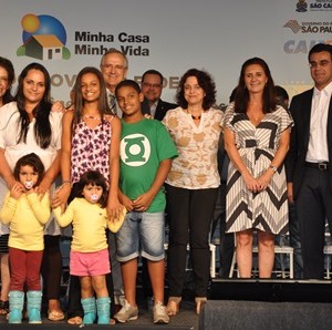 Entrega das casas do Res. Eduardo Abdelnur