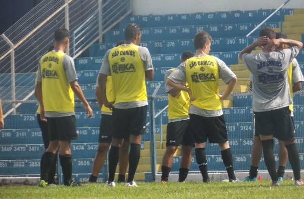 Jogadores se apresentarão hoje