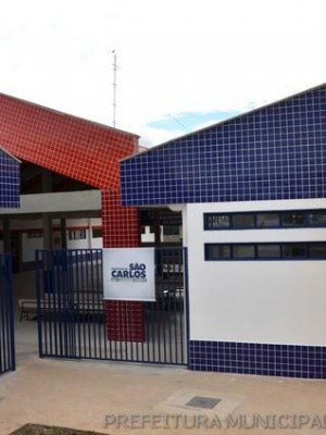 No local são atendidas 160 crianças em dois períodos na faixa etária dos 4 meses aos 5 anos.