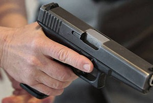 Armas são vendidas na web