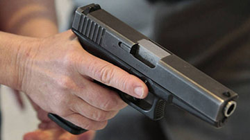 Armas são vendidas na web