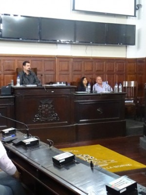 Secretários e presidente do SAAE responderam a questionamentos em plenário