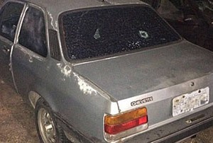 Carro onte estava menino