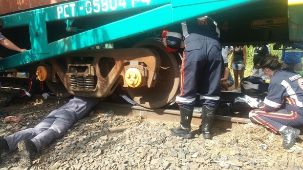 aaaagora-mulher-e-atropelada-por-trem-5_b620