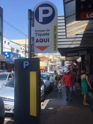 1AAREAZUL