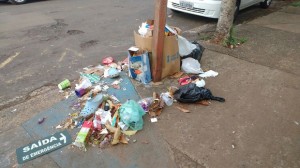 universitarios-promovem-bagunca-em-cemei-durante-economiadas-1_b620