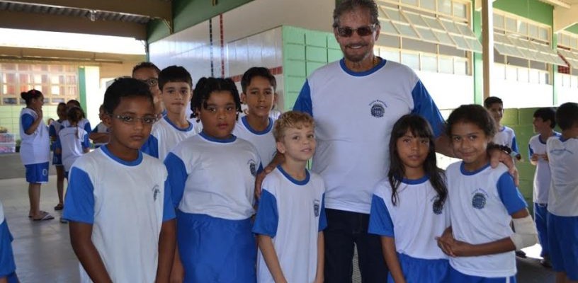 AAAPARRELLAUNIFORME1