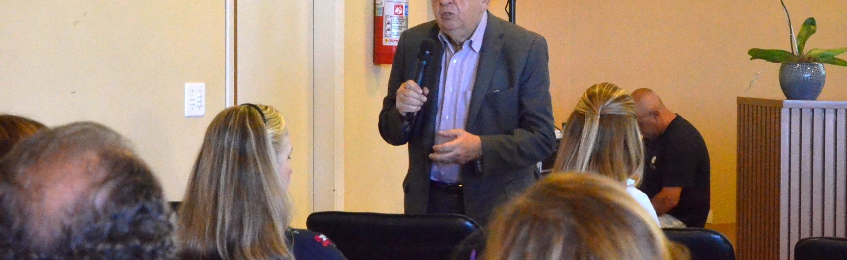 JOSÉ GALIZIA TUNDISI