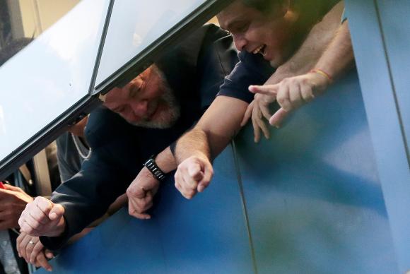 2018-04-06t215615z_1049137824_rc1463b521d0_rtrmadp_3_brazil-politics-lula