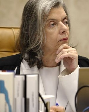 bancoimagemfotoaudiencia_ap_358798