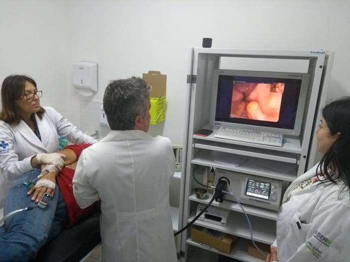 endoscopia-hu-696x522