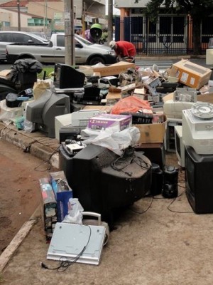 campanha-de-coleta-de-eletroeletronicos-ocorre-neste-sabado-o52D