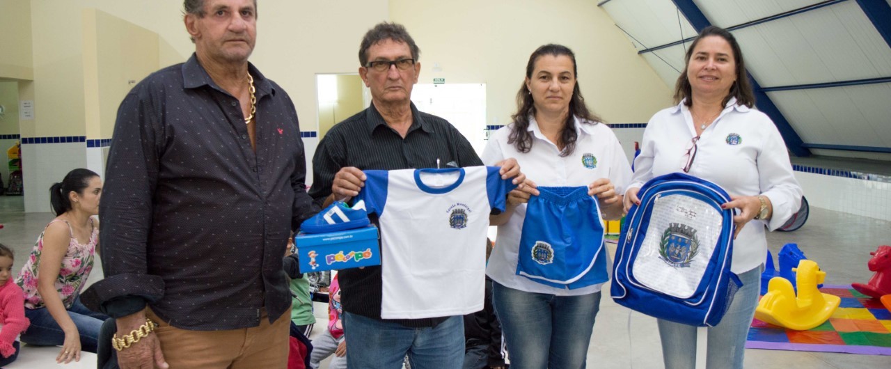 thumbnail_Entrega de Material Escolar Ibaté_42