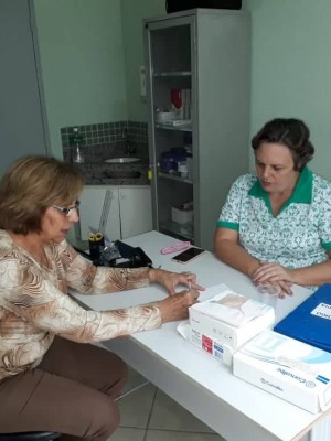 thumbnail_cidinha e alessandra amb. oncológico