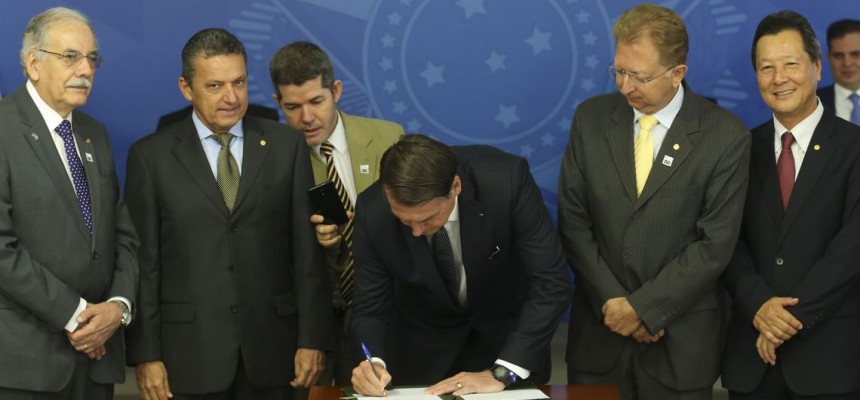Jair Bolsonaro, Decreto, Horário de Verão
