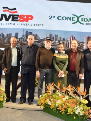 Conexidades FAB 4