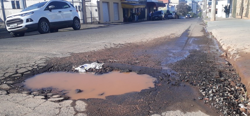 Fábio-Jamaica-vazamento-agua-limpa-tratada