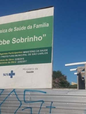 obra-atrasada-são-carlos-sp