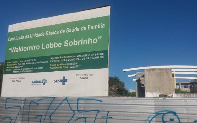 obra-atrasada-são-carlos-sp