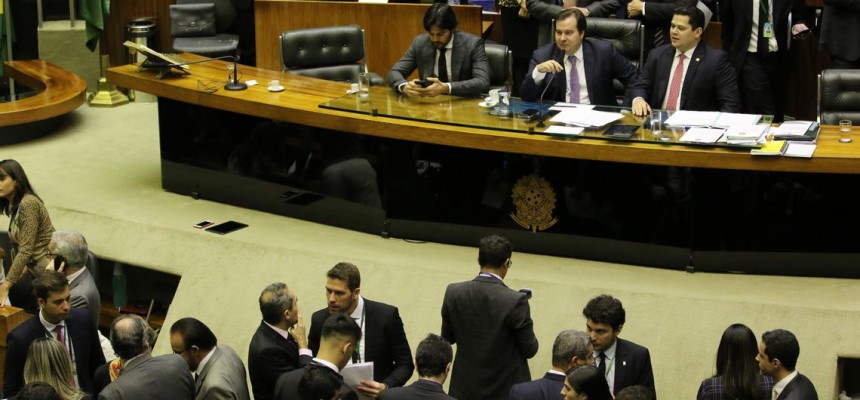 politica-deputados-senadores