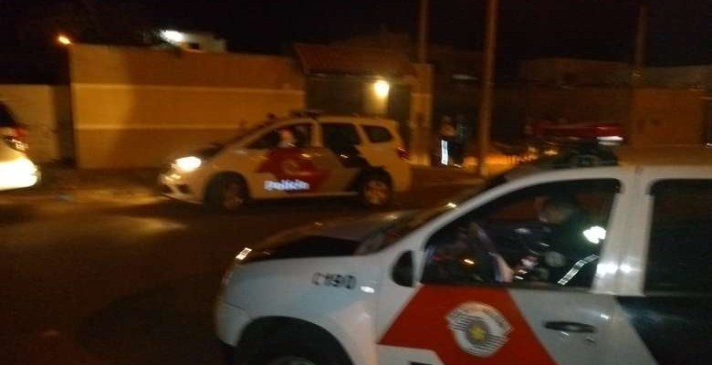 embaré-policia