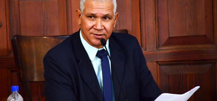 thumbnail_lucao presidencia plenario