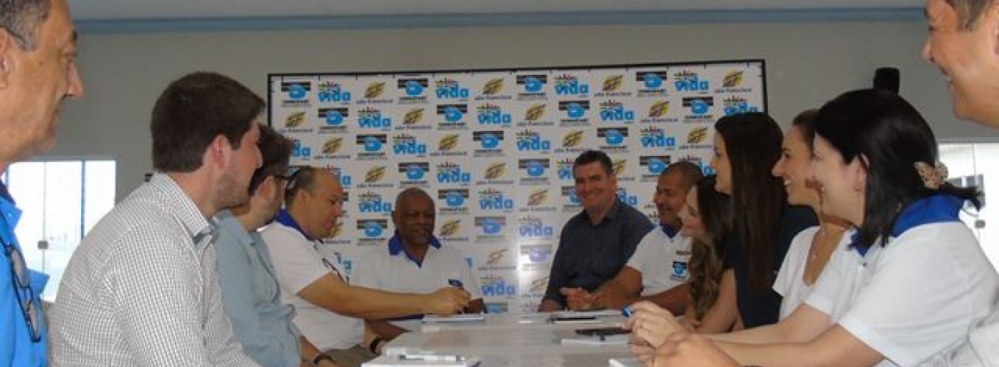 5d231997759398fd54d0c1f438d55347_XL