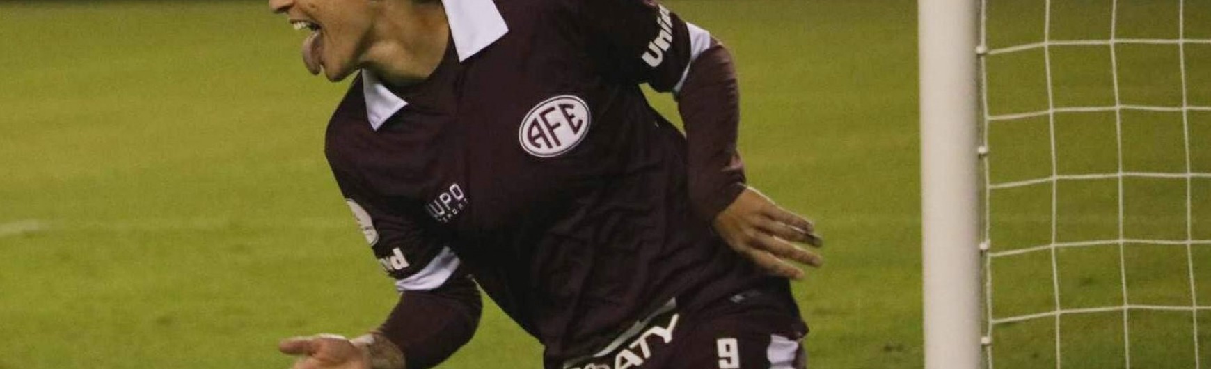guerreiras-estreiam-com-goleada-de-10-a-1-na-libertadores-dpM7