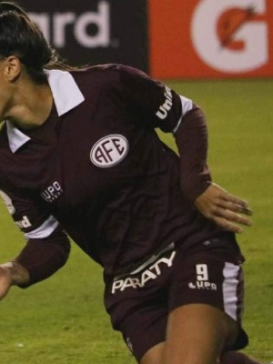 guerreiras-estreiam-com-goleada-de-10-a-1-na-libertadores-dpM7