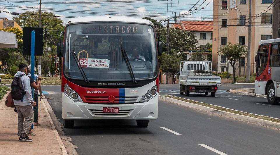 thumbnail_roselei_onibus