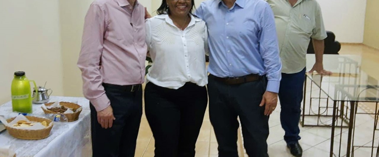 thumbnail_Reuniao_Regina