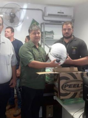 CAPACETES ENTREGA