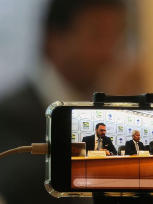 saude_covid-191703200910