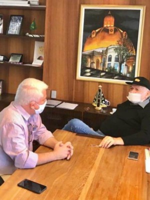 thumbnail_Marquinho com prefeito