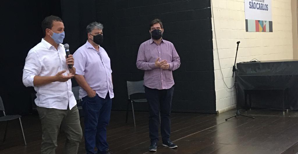 c4b14811-058f-4742-9777-7cd93d2fc3b8