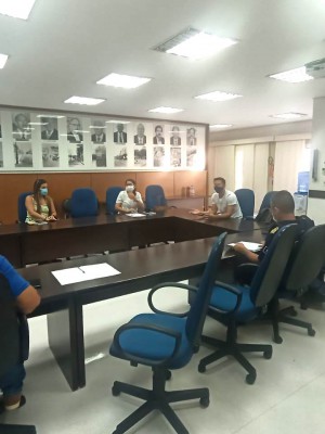 thumbnail_Elton-reunião1