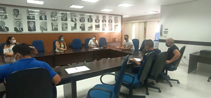 thumbnail_Elton-reunião1