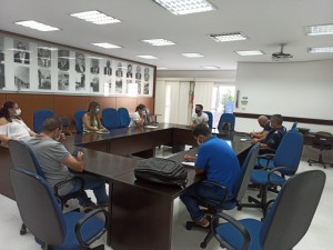 thumbnail_Elton-reunião2