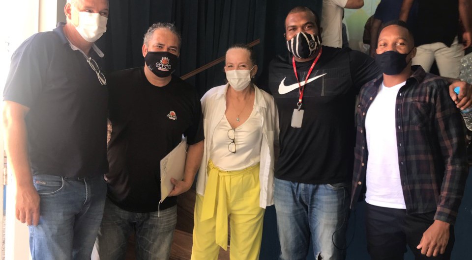 thumbnail_Neusa, equipe, e técnicos Alvaro e Nei