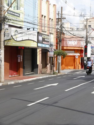 feriadao-tera-barreiras-e-restricoes-ao-comercio-em-araraquara-72G5 (1)