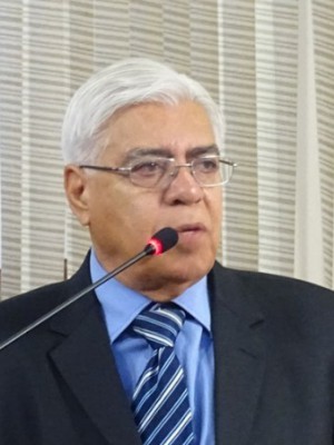 thumbnail_Professor Azuaite
