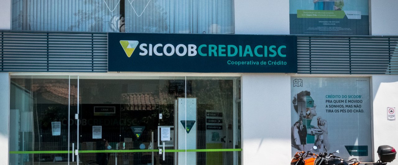 thumbnail_fachada_Crediacisc