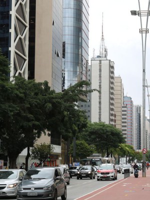 São Paulo - Avenida Paulista completa 129 anos.