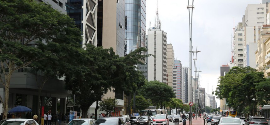 São Paulo - Avenida Paulista completa 129 anos.