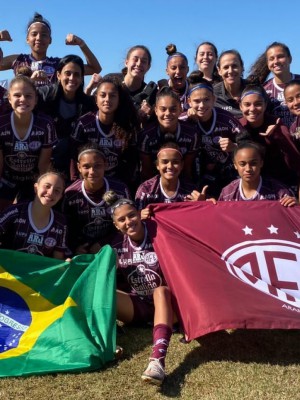 guerreiras-sao-campeas-da-libertadores-sub-16-Ivw5