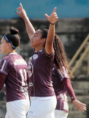 sub-17-guerreiras-estreiam-com-goleada-de-8-a-0-v4Xq