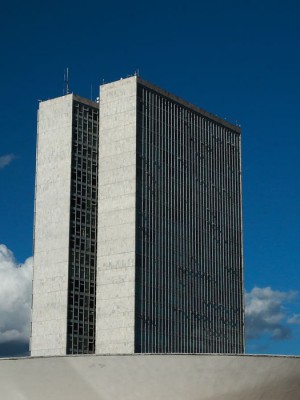 monumentos_brasilia_cupula_plenario_da_camara_dos_deputados3103201340