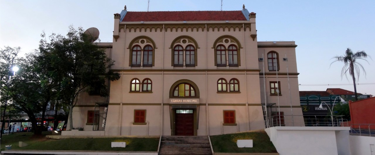thumbnail_Euclides.praça.vazio_site