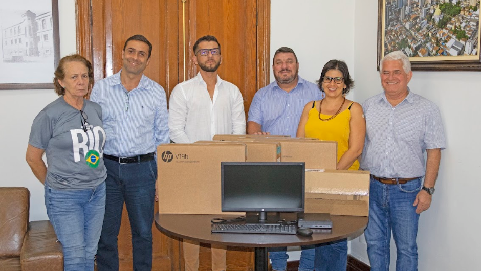 Novos computadores Câmara